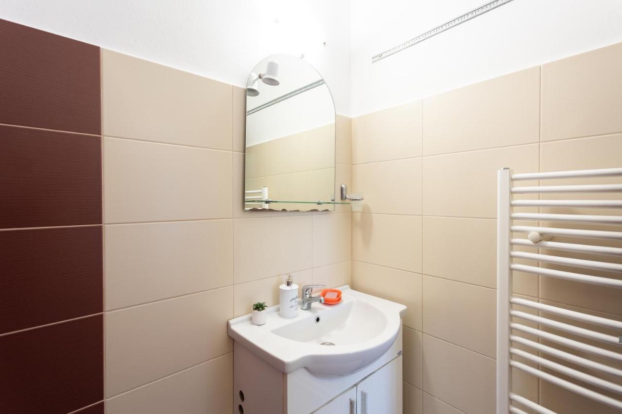 Central Apartment Târgu-Mureş Dış mekan fotoğraf