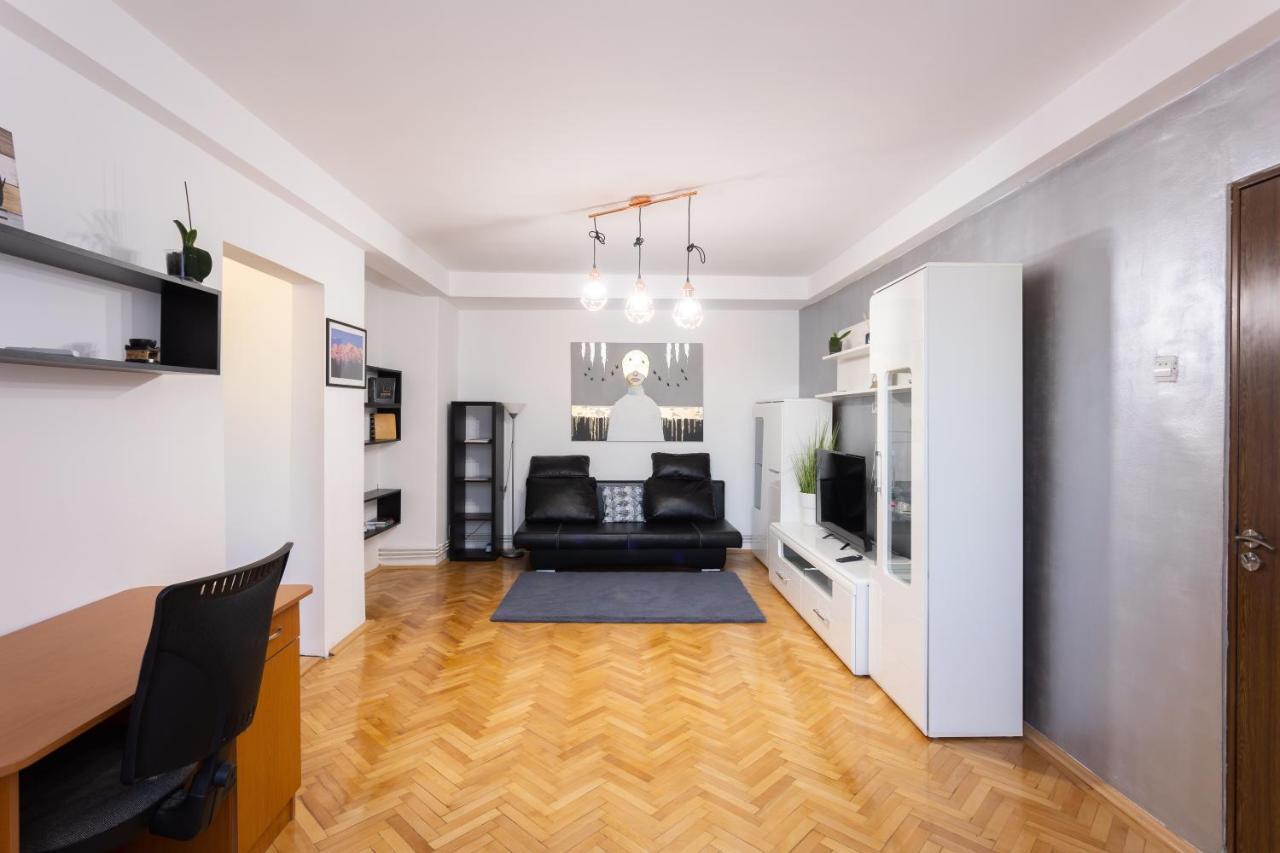 Central Apartment Târgu-Mureş Dış mekan fotoğraf